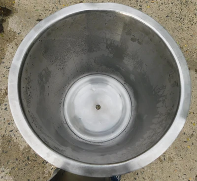 USED 10 GALLON MIXING TANK 10 GALLON