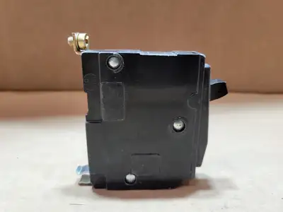 USED SQUARE D QOB115