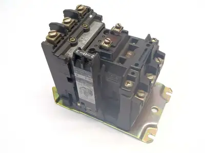 Used Allen Bradley Series B Contactor 595-A Auxiliary Contact Contact Blocks Michigan US | Maverick Industrial Sales #1398394