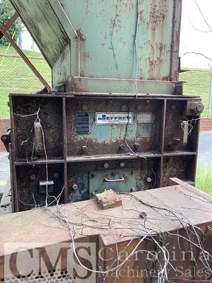 USED JEFFREY MODEL 45 WOOD HOG