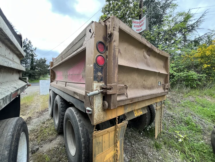 Used _UNKNOWN_ _UNKNOWN_ Dump Trailers Oregon US | KNM Equipment Sales & Service #1363728
