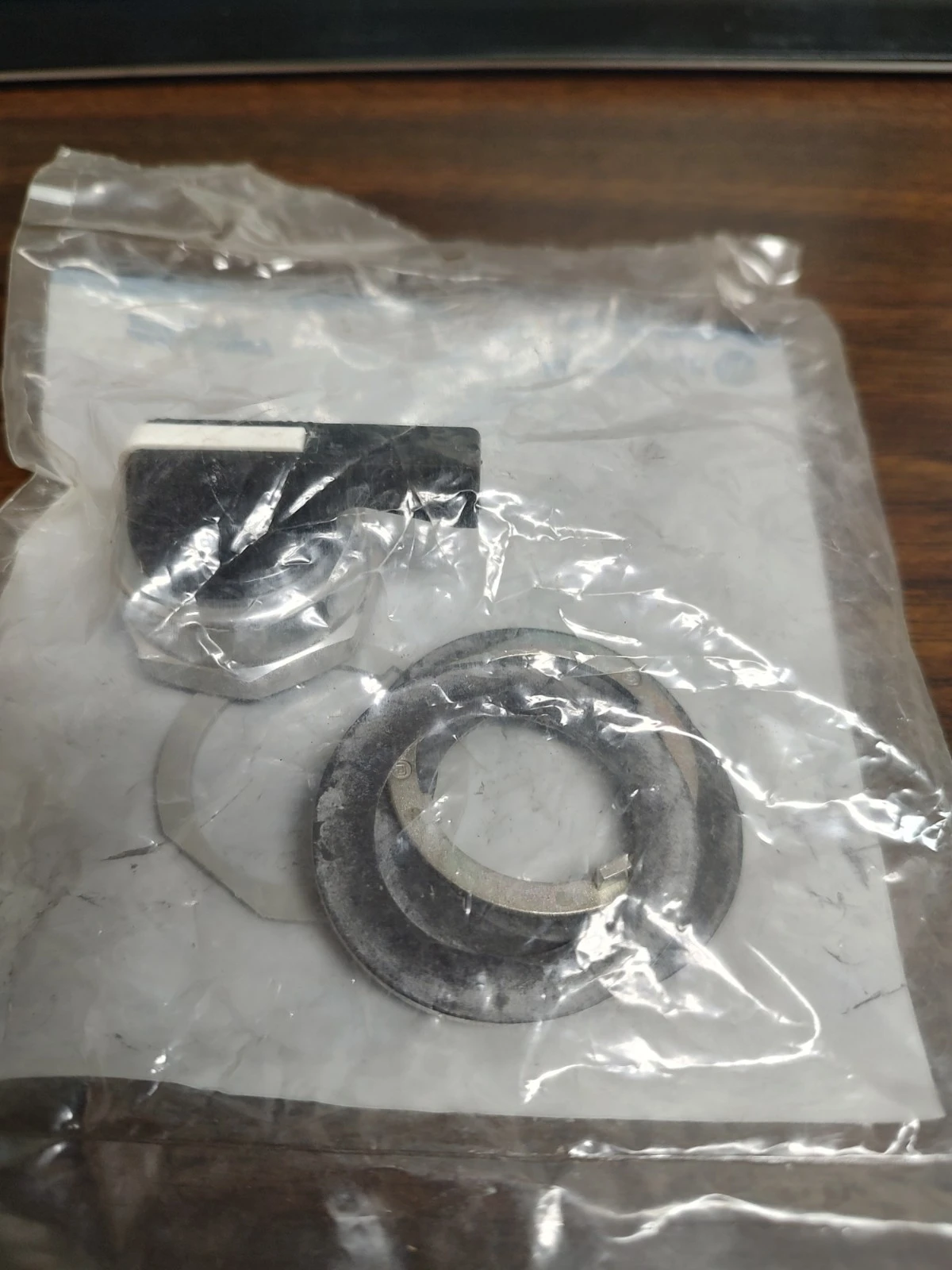 NEW Allen-Bradley 800T-N231F