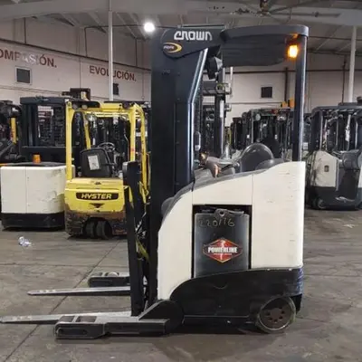 USED 2018 CROWN RR5725-45