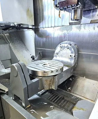 2017 HAAS UMC-750SS Universal Machining Centers | Clark Machinery Sales, LLC (3)