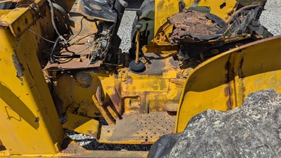 USED JOHN DEERE 300