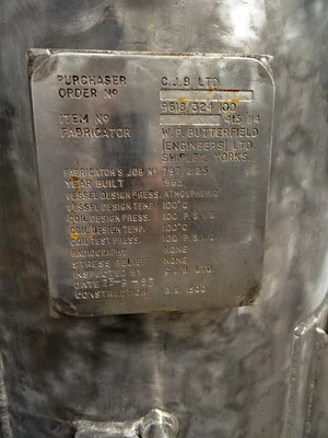 190L S/S Vert. Encl. Tank Internal Coil