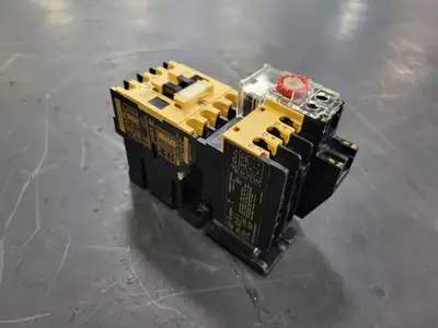 USED ALLEN-BRADLEY 100-A12ND3