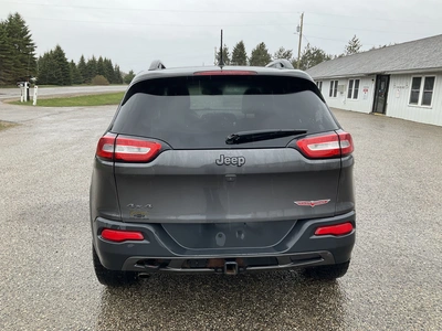 USED 2016 JEEP CHEROKEE
