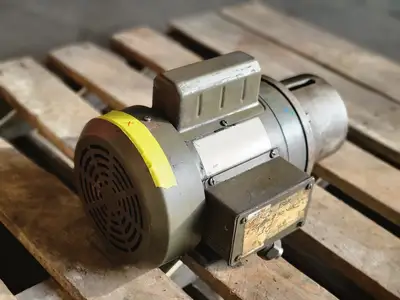 208-230VAC 1Ph Electric Motor w/ Pump Motor Adapter