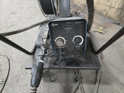 Miller Deltaweld 652 Welder w/ 70 Series Wire Feeder (LOCATION: Batavia, OH)