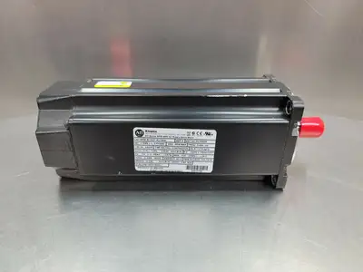USED Allen-Bradley MPL-B1153F-MJ74AA