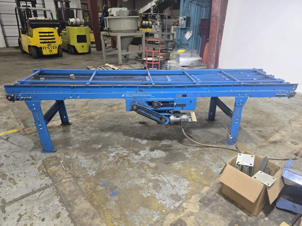 141"L x 30"W Belt, New London Horizontal Conveyor, Model 200-30-120, New in 2017