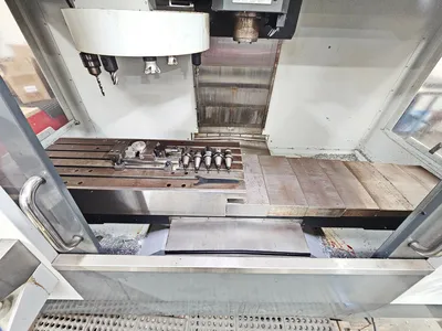 2011 HAAS VF-4 Vertical Machining Centers | CNCsurplus (3)