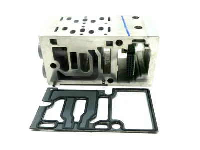 NEW PARKER PS551153MP MANIFOLD BASE 1/4"