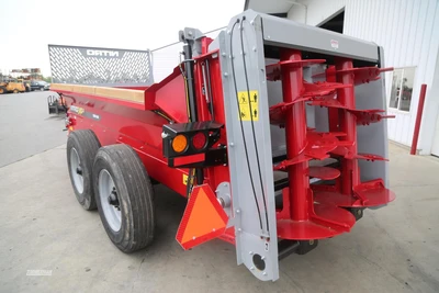 New | in-Stock 2026 TUBELINE NITRO 340LS Manure Spreaders Pennsylvania US | Zimmerman Farm Service #1410419