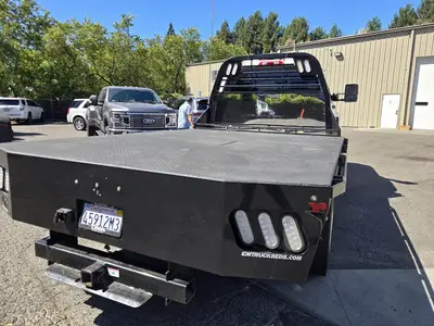 USED 2022 CHEVROLET SILVERADO 5500HD