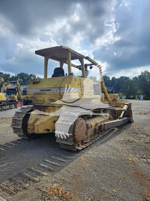 USED 1986 DRESSER TD20E