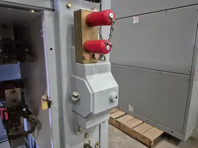 Double Fused Interrupter Switch 5 kV, 4160 Volts & Conduit Cabinet