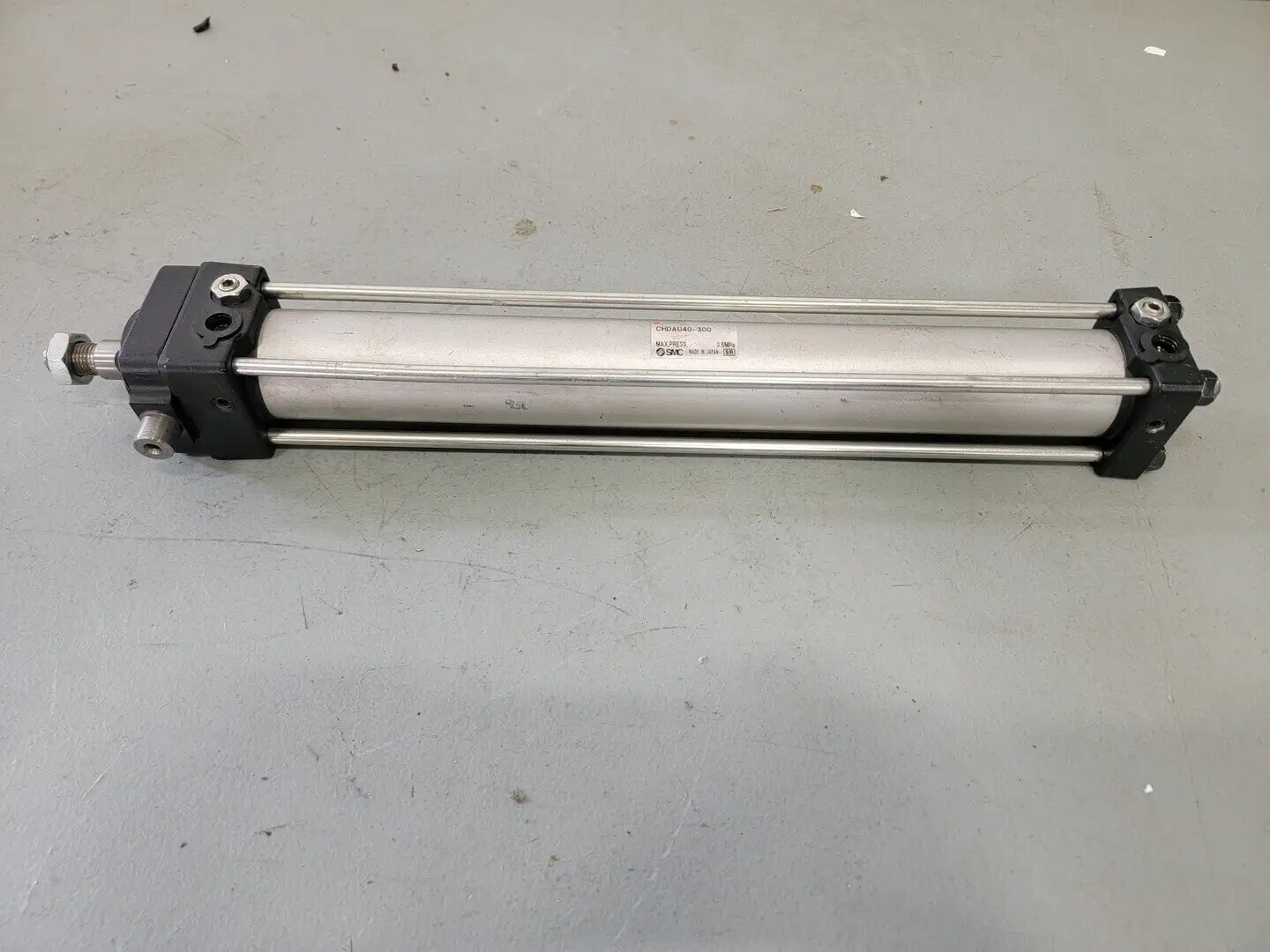 Used SMC CHDAU40-300 Parts (Hydraulics and Pneumatics) British Columbia CA | Lenmark #266450