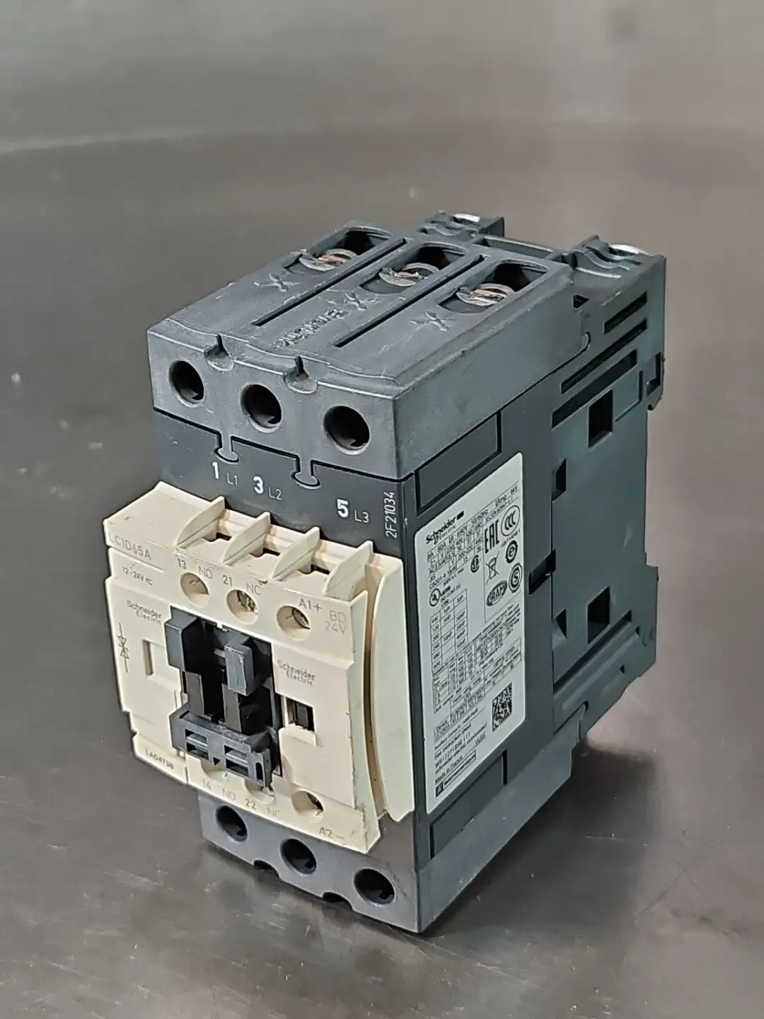 Schneider LC1D65A Coil Contactor 80A (BIN212)
