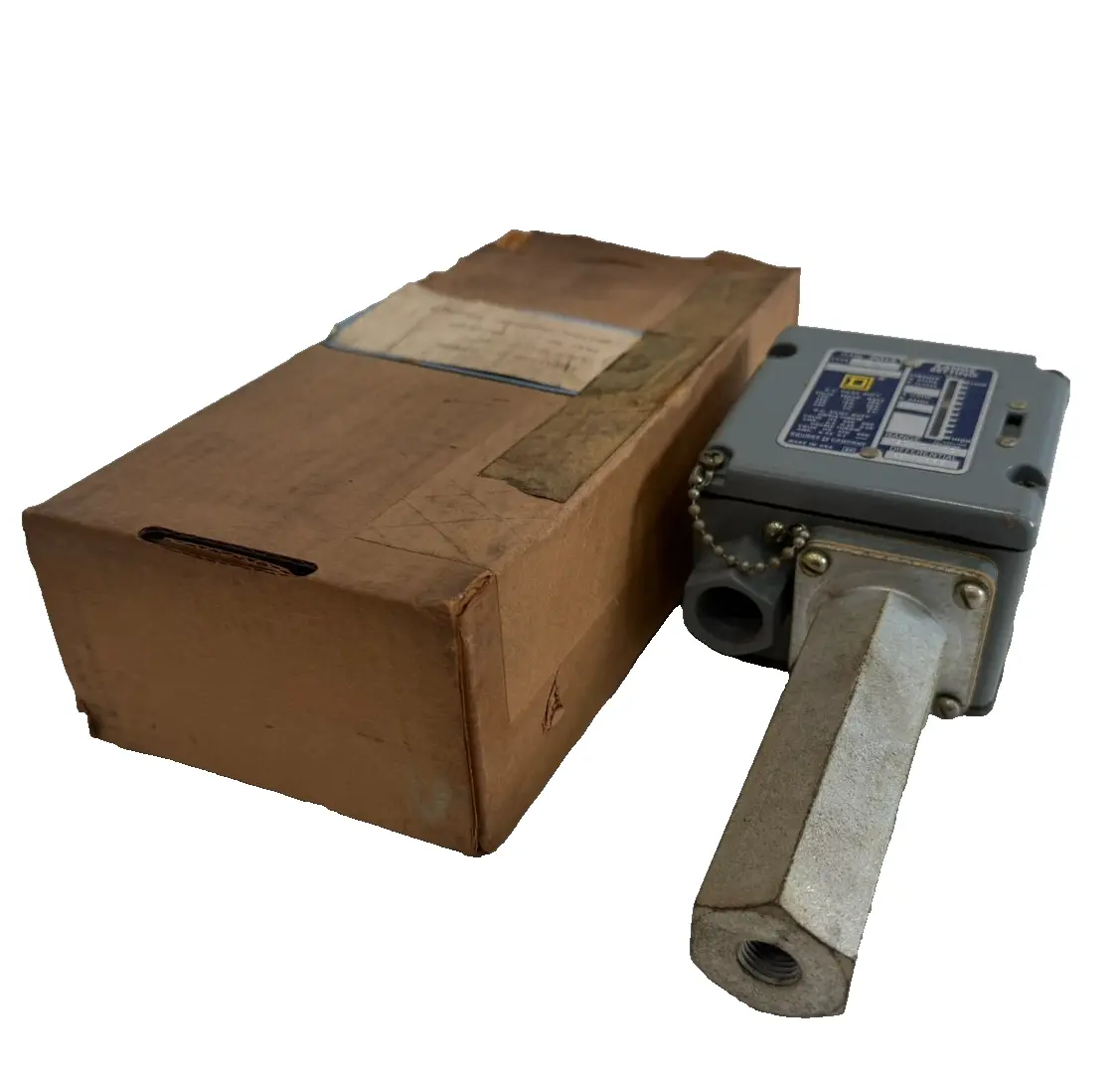 NEW SQUARE D 9012-ACW7 PRESSURE SWITCH 9012ACW7