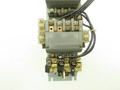 Furnas 22DP32A*E6 Reversing Motor Starter 10Hp Size 1 Max 27A 600 VAC Overload