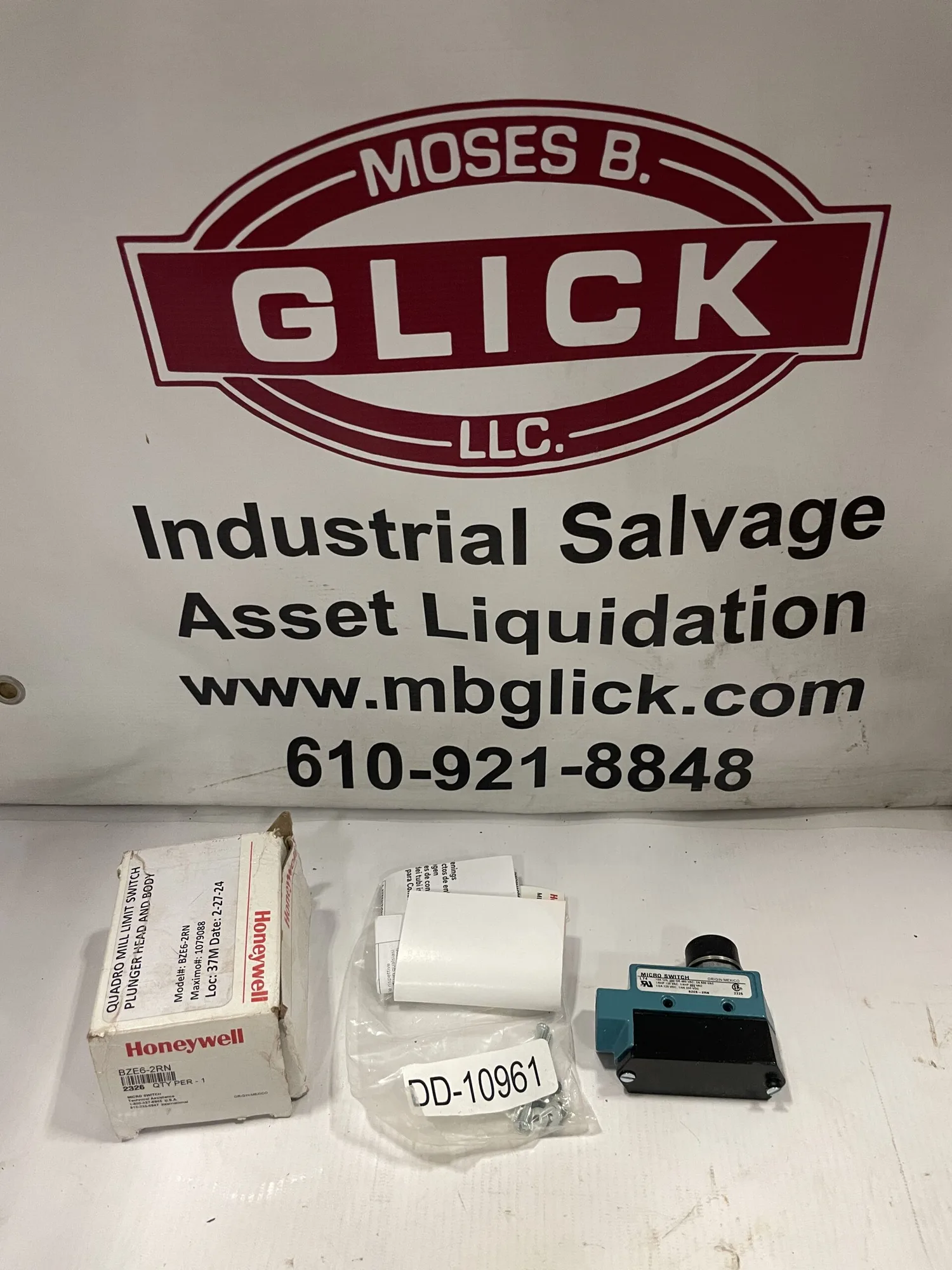 Honeywell Micro Switch BZE6-2RN Top Plunger Limit Switch 1/8&1/4HP 125/250V -NIB