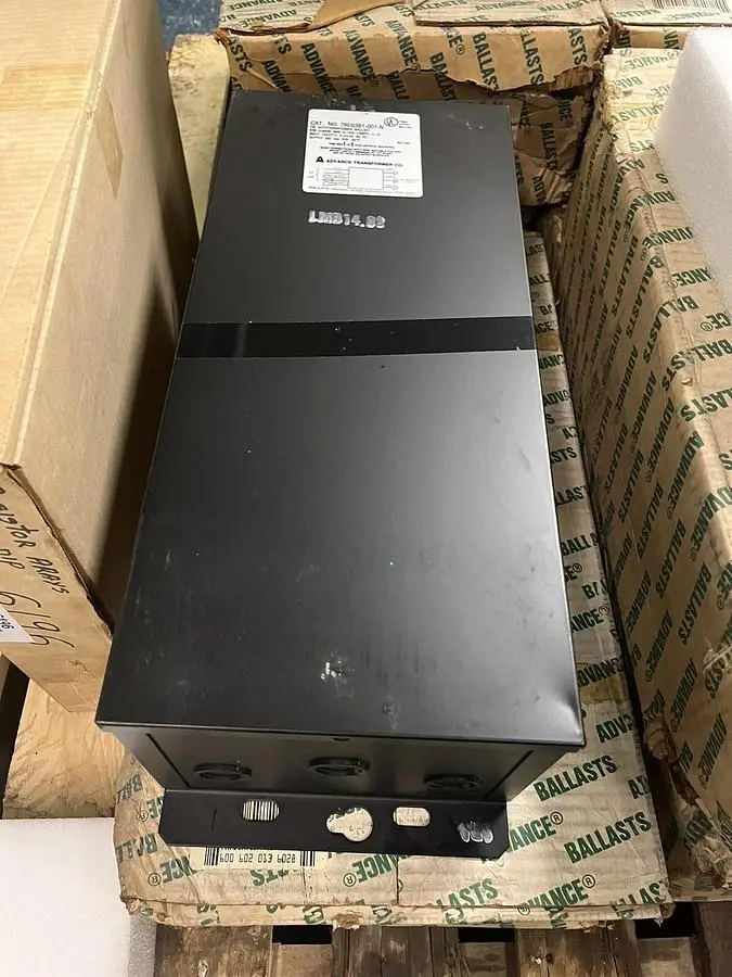 New | in-Stock ADVANCE 78E6381-001-N Lighting Ohio US | Surplus Asset Holdings #1243136