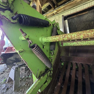 2010 SCHULTE 2500 GIANT Rock Picker | Iron Listing (34)