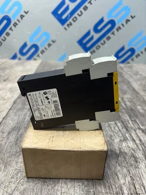 SIEMENS 3TK2821-2CB30 Electrical/PLC/Automation | ESS Industrial Equipment Sales (6)