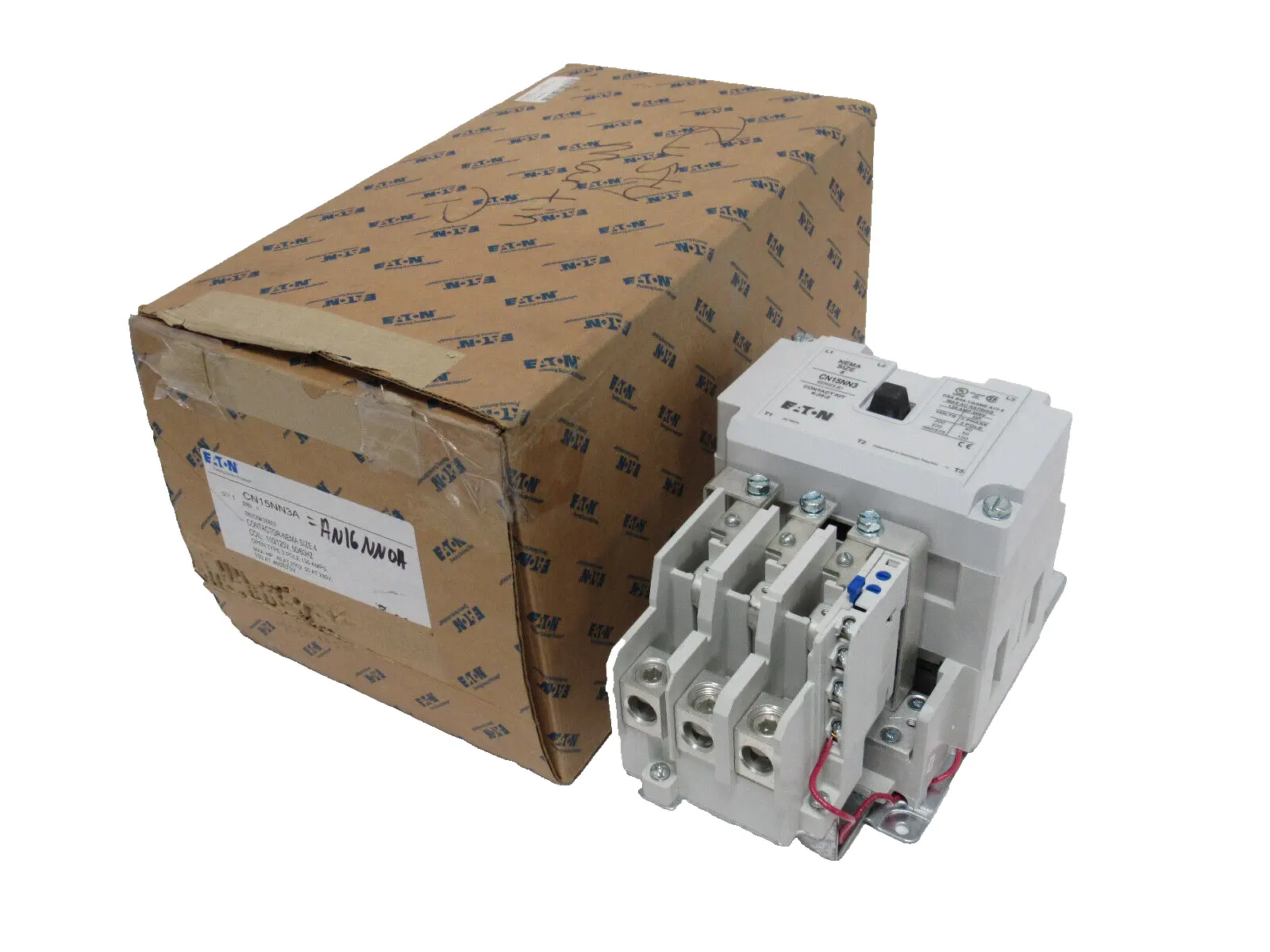 NEW EATON CN15NN3A CONTACTOR SIZE 4 SER.B1 135A 600V