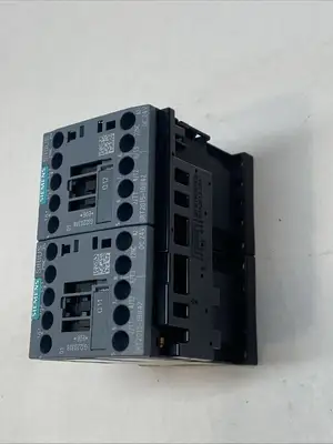 USED SIEMENS CONTACTOR (2X) W/ 3RA2913-3EA1 OVERLOAD RELAY