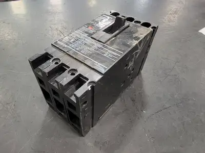 NEW SIEMENS HED43B015