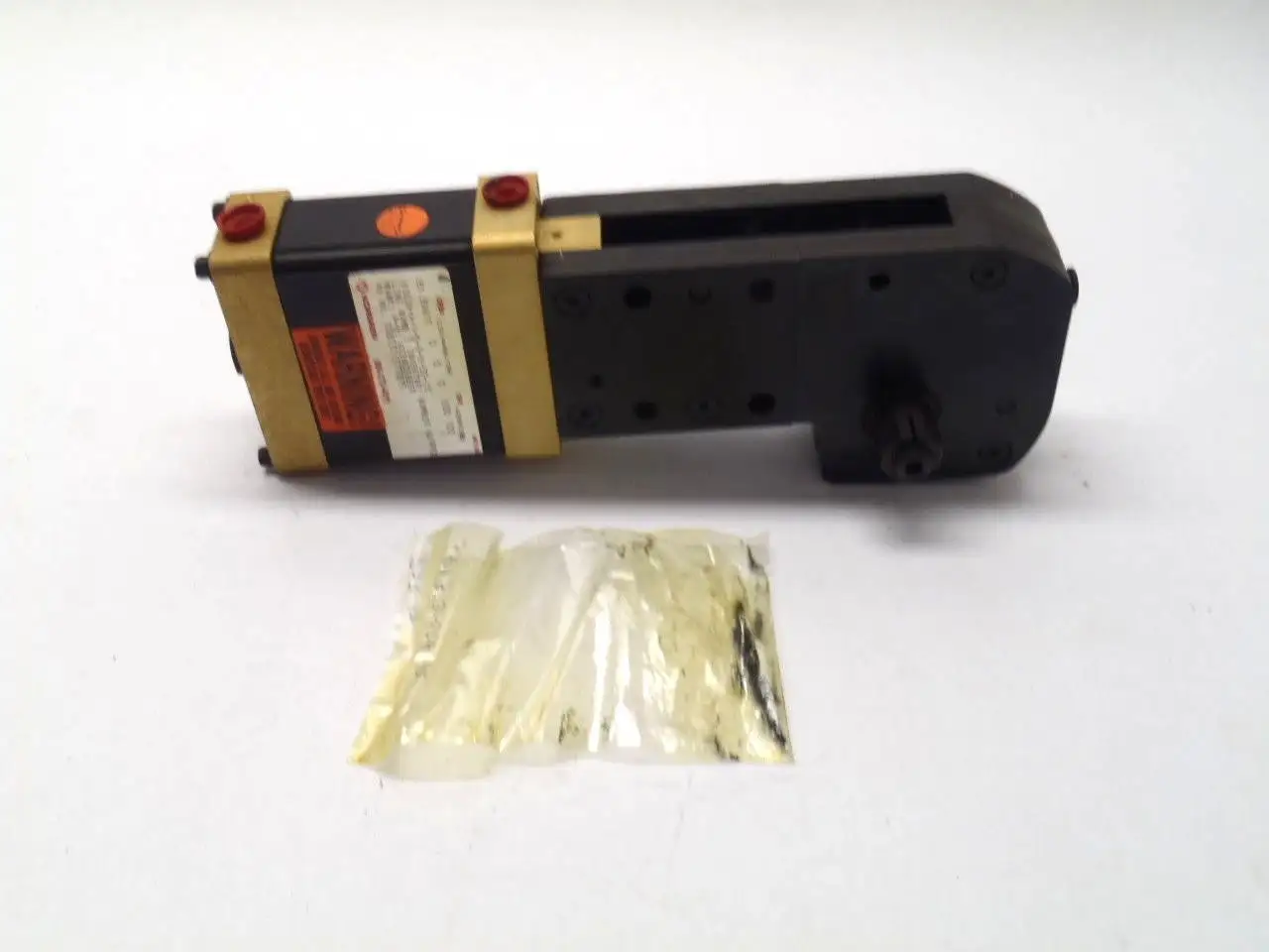 Used Norgren EC63D-A-1-0-0-D-30-10 Pneumatic Cylinders Michigan US | Maverick Industrial Sales #1401639