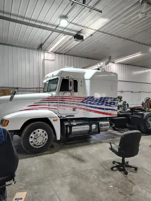 Used 1996 FREIGHTLINER FLD120 Conventional trucks Wisconsin US | Proxy Equipment #1384922