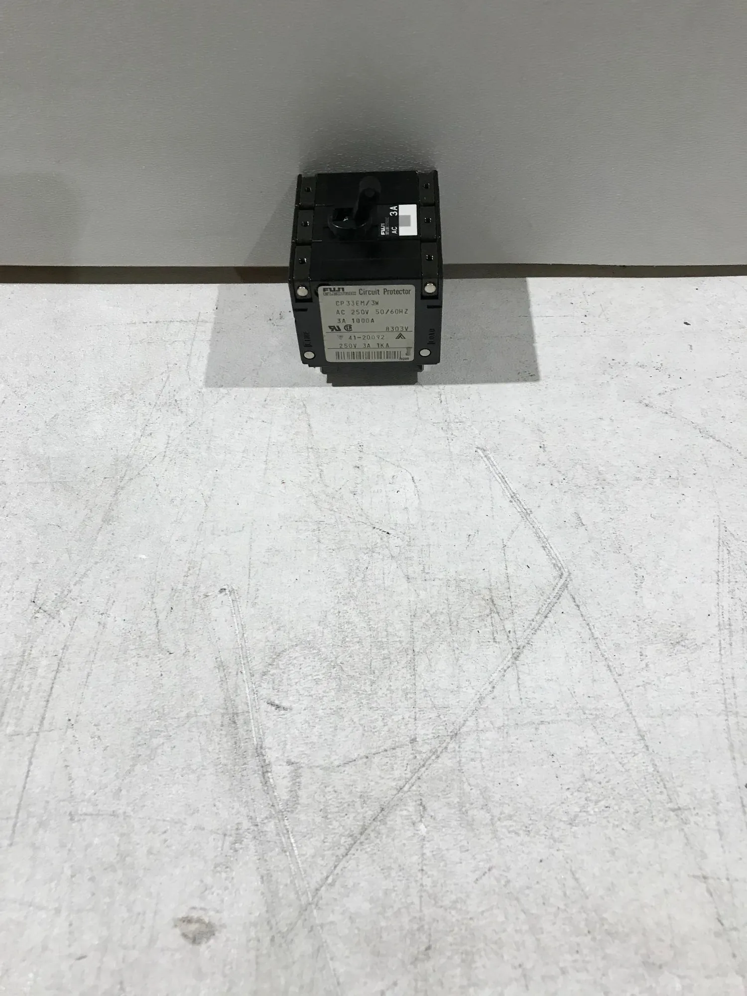 New | in-Stock Fuji Electric CP33EM/3W Circuit Breakers Michigan US | iGAM Industrial Marketplace #96129