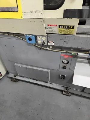 1997 NISSEI FN3000 Injection Molding Horizontal/Vertical | Machinery Network (4)