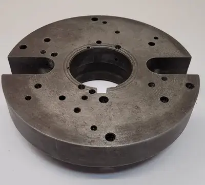 8" FACE PLATE W/ L-0 MOUNT, OVERALL DIAMETER: 8”, CENTER HOLE OD: 4.5”, CENTER HOLE ID: 3.25"