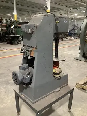 USED DETROIT DH2 HARDNESS TESTER