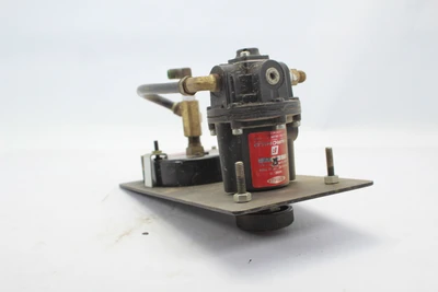 Used Fairchild PL10-10-R-15-15 Air Pressure Regulators California US | Davliegogo LLC #1705261