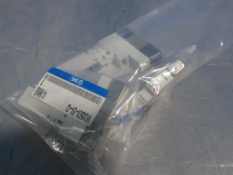 New | in-Stock SMC VQ150151Q Pumps Ohio US | HGR 24 #867315