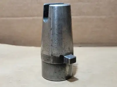 USED UNIVERSAL ENGINEERING 80430