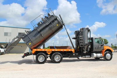 Used 2020 INTERNATIONAL MV Septic/Sewer/Vacuum Trucks Texas US | Roll Off Truck World #1491776