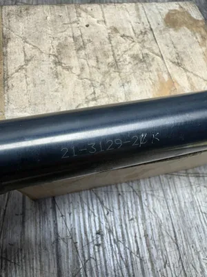 E-008 21-3129-2K PRECISION GROUND STEEL TOOLING PIN GUIDE PIN MACHINE COMPONENT