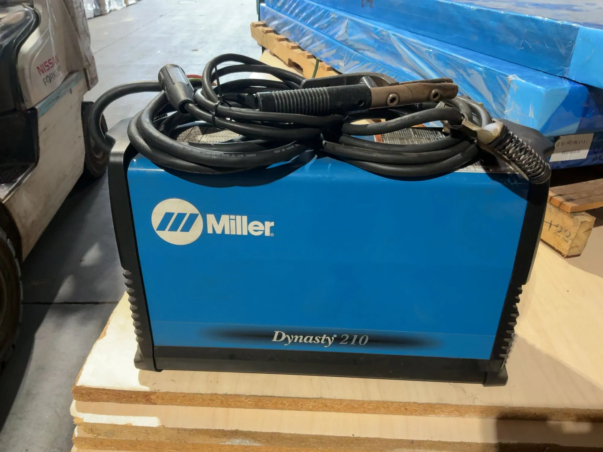 Used MILLER DYNASTY 210, 210-AMP AC/DC TIG AND STICK WELDER Tig Welders Michigan US | Miedema Asset Management Group #1424988