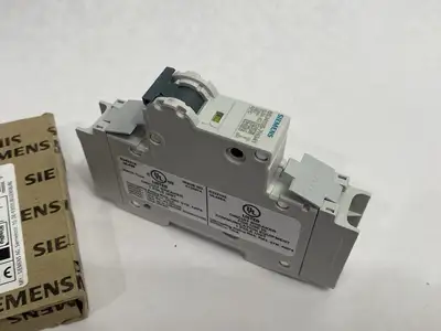 USED SIEMENS MINIATURE CIRCUIT BREAKER 1-POLE 0,5A C-CHAR.
