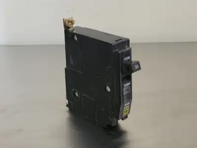 USED SQUARE D QOB130