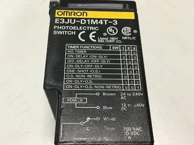 USED OMRON E3JU-D1M4T-3
