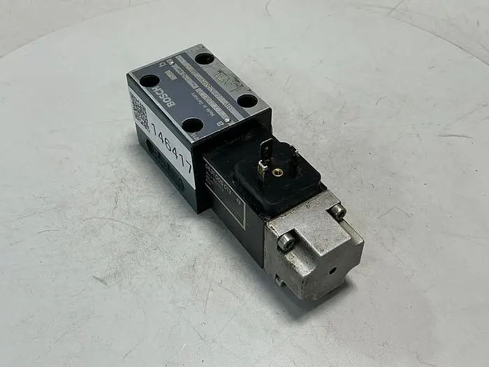 Used BOSCH 0 810 090 240 Valves/Fittings Michigan US | Ideal Machinery #693917