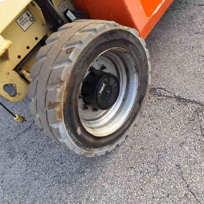 USED 2014 JLG 4069LE